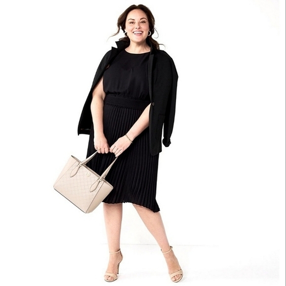 Croft & Barrow Sleeveless Pleated Black Dress - Picture 2 of 8